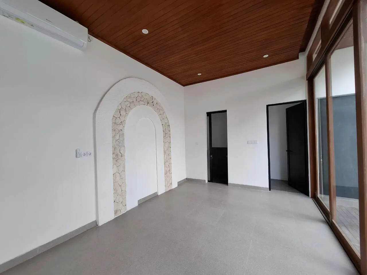 Modern Three-Bedroom Villa for Rent in Pererenan – Privacy, Comfort, and Great Investment Potential — image 2