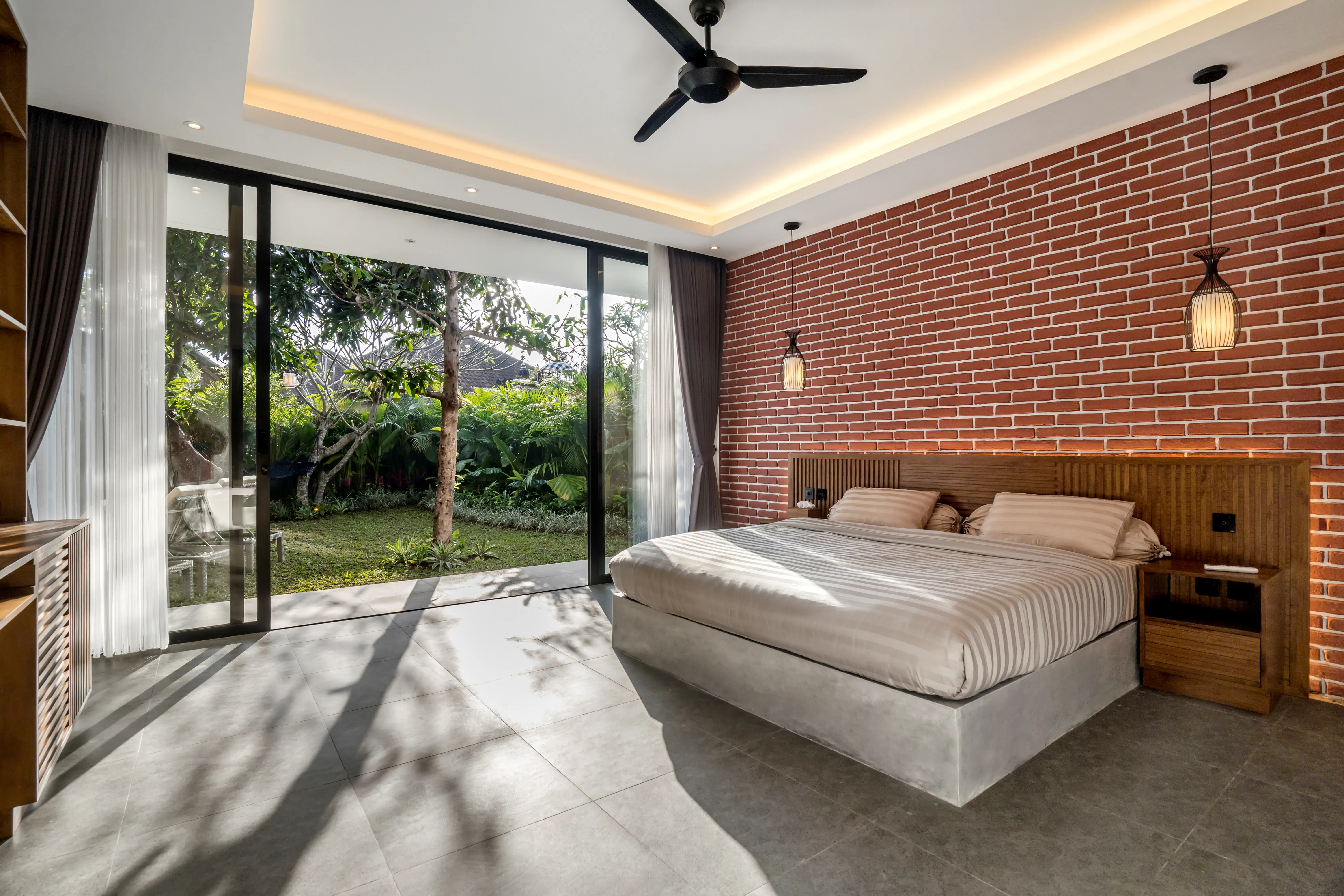 Leasehold 3-Bedroom Villa in Buduk, Mengwi – Furnished Bali Property with Pool — image 1