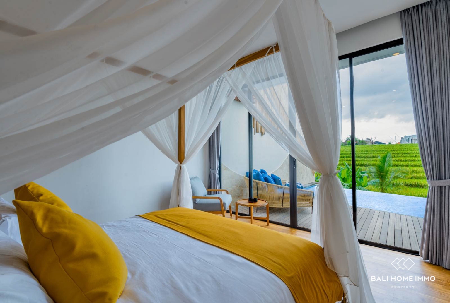 Spacious 3-Bedroom Rice Field View Villa for Rent and Sale in Pererenan — image 7