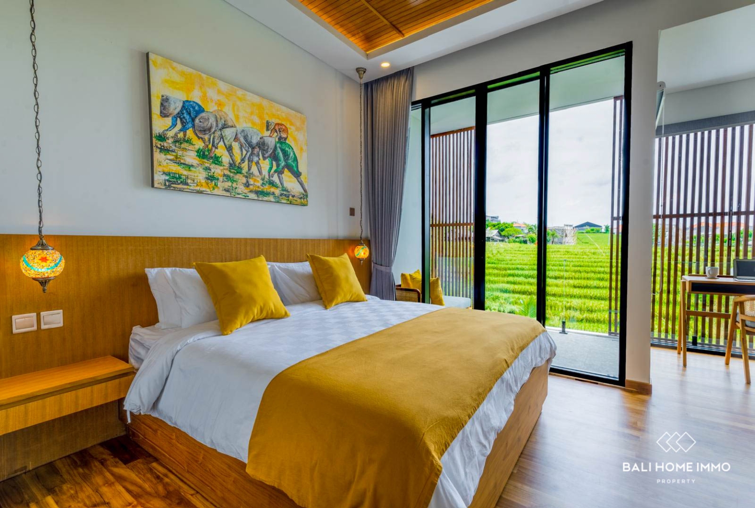 Spacious 3-Bedroom Rice Field View Villa for Rent and Sale in Pererenan — image 5