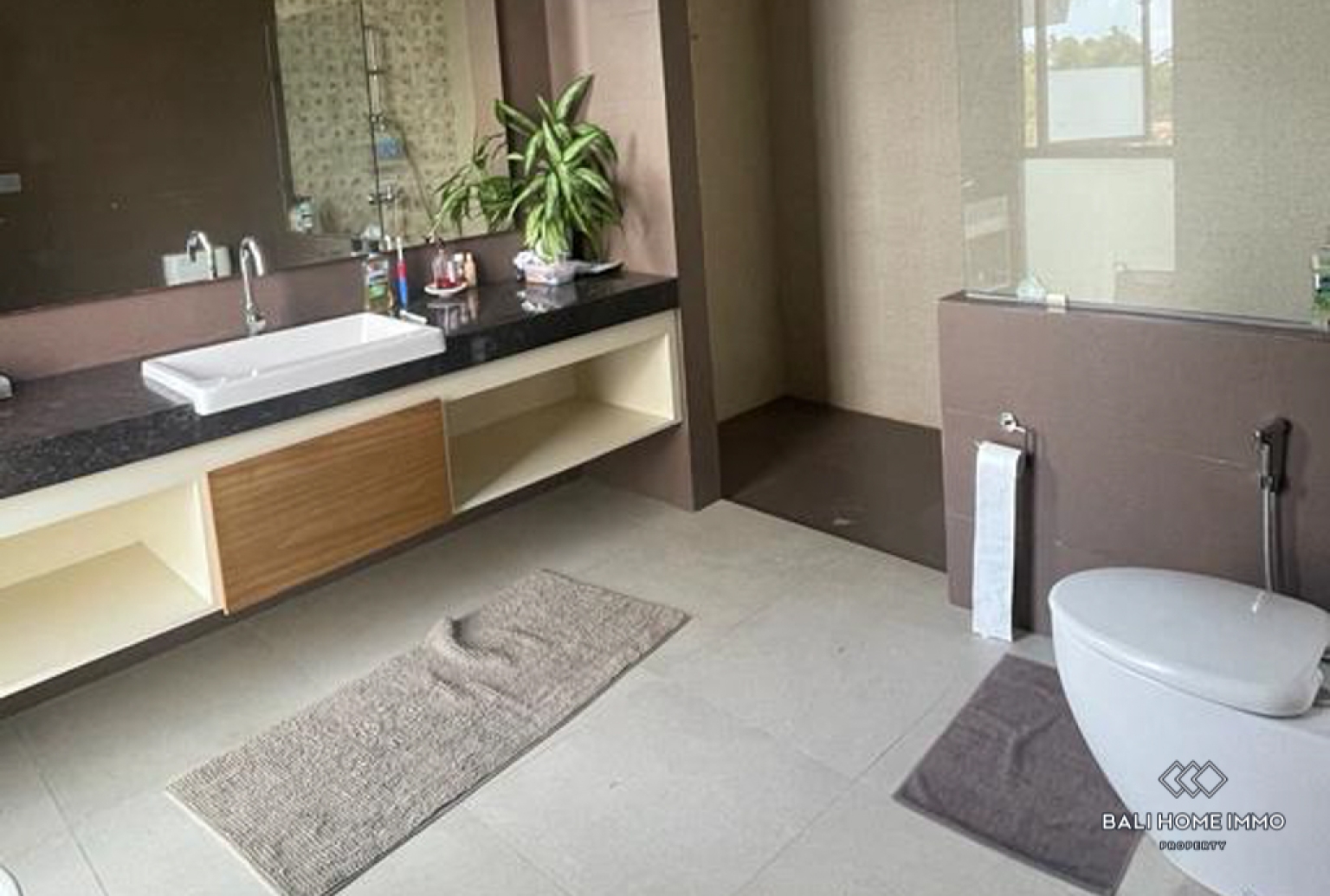 Spacious 4 bedroom villa for rent in Nyanyi Bali — image 9