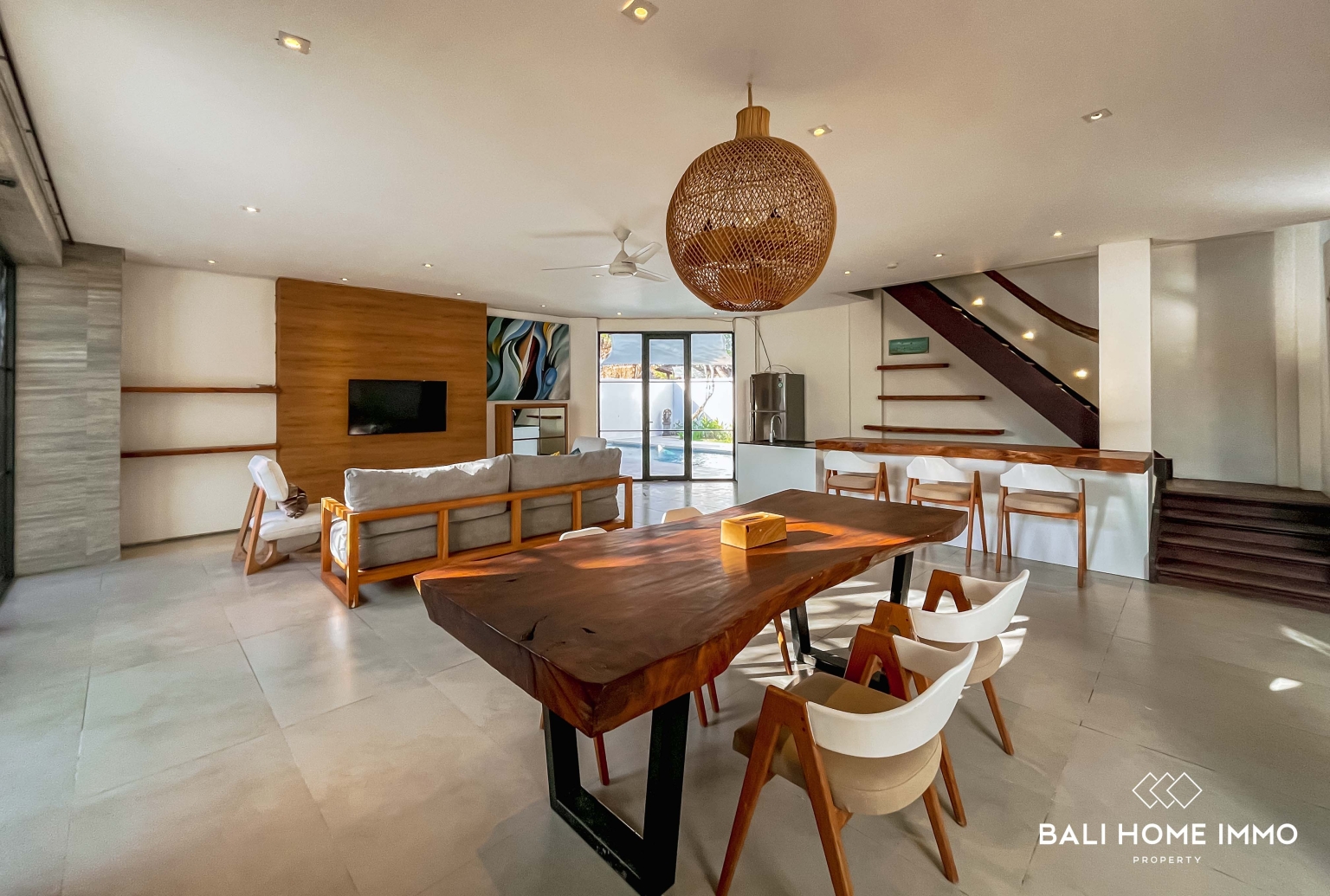 SPACIOUS 5 BEDROOMS VILLA FOR YEARLY RENTAL IN NUSA DUA — image 5
