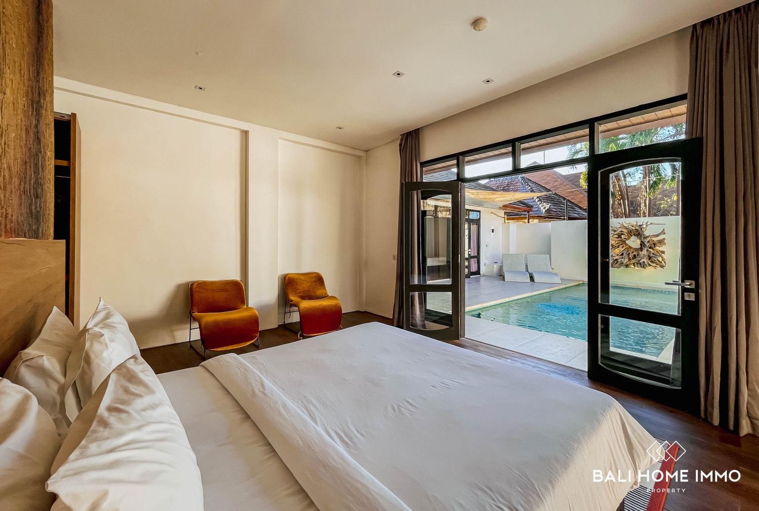 SPACIOUS 5 BEDROOMS VILLA FOR YEARLY RENTAL IN NUSA DUA — image 12