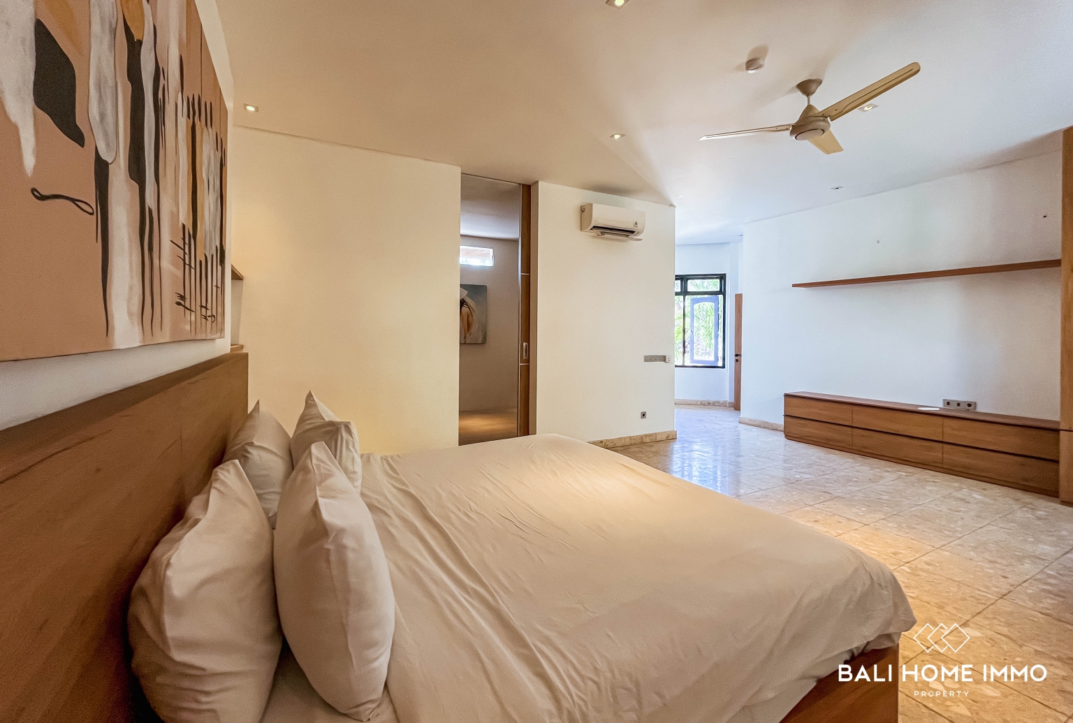 SPACIOUS 5 BEDROOMS VILLA FOR YEARLY RENTAL IN NUSA DUA — image 15