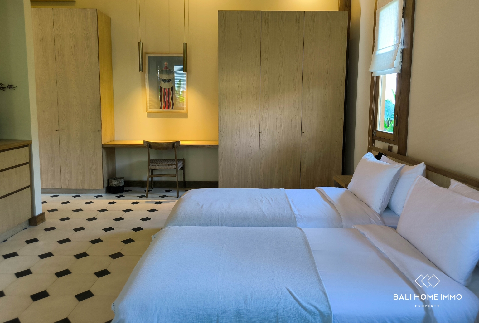 Spacious 6-Bedroom Beachside Villa For Rent in Seseh — image 15