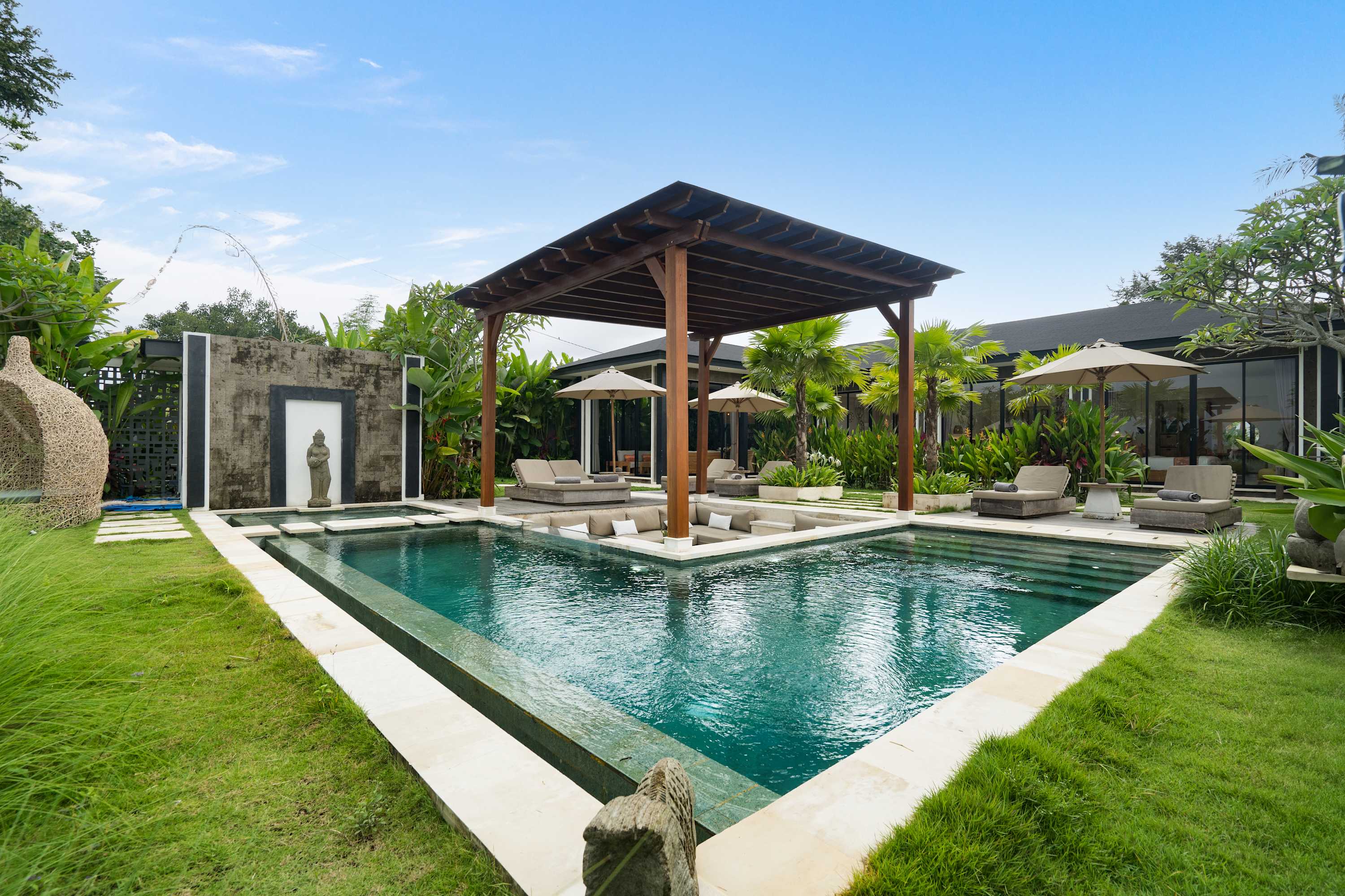 Villa Crescence Paradise in Ubud — image 8