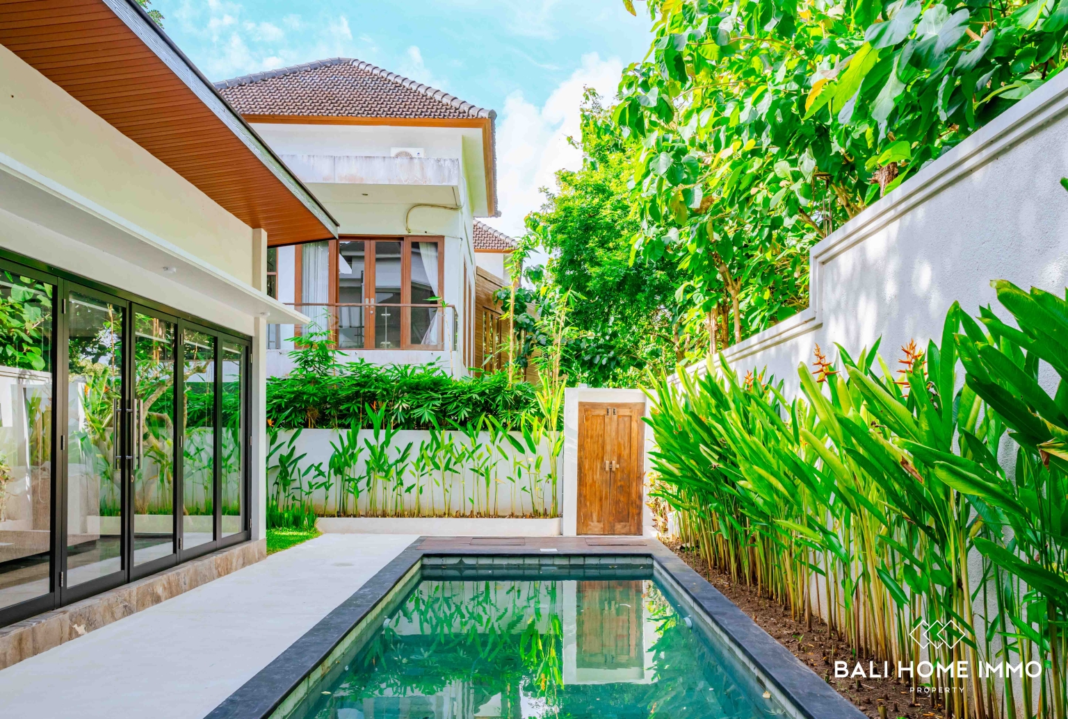 STUNNING 3 BEDROOMS VILLA FOR MONTHLY RENTAL IN BALI - UNGASAN — image 2