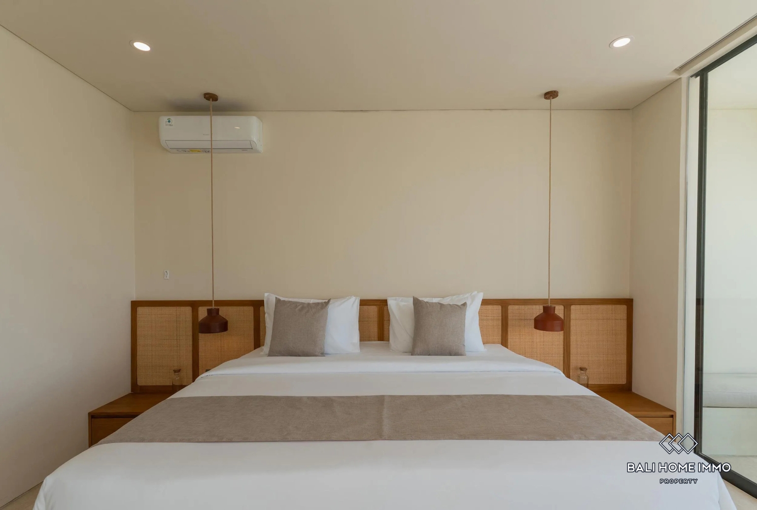 STUNNING OCEAN VIEW 3 BEDROOMS VILLA FOR MONTHLY RENTAL IN ULUWATU - BINGIN — image 9