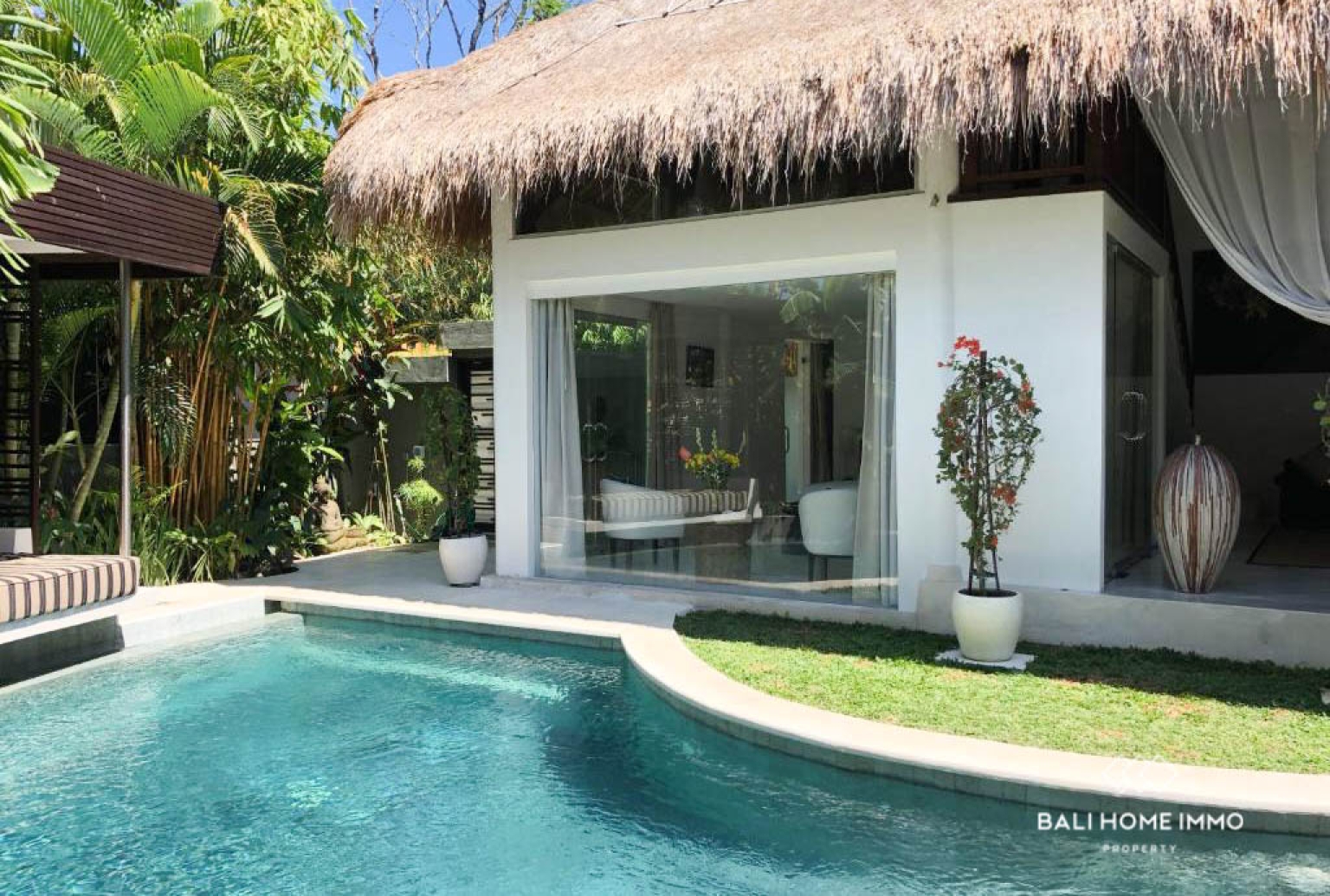 Stylish 2-Bedroom Open Living Villa for Yearly Rent in Umalas — image 2