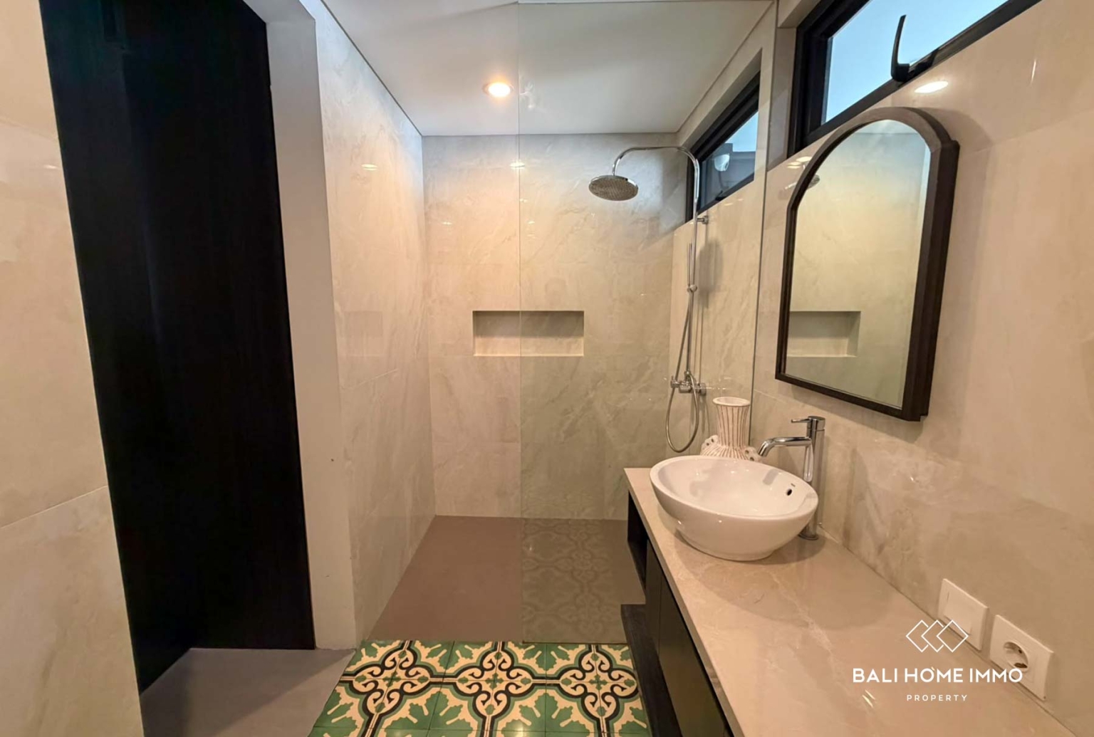 Stylish 3 Bedroom Villa for Rental in Umalas Bali — image 14