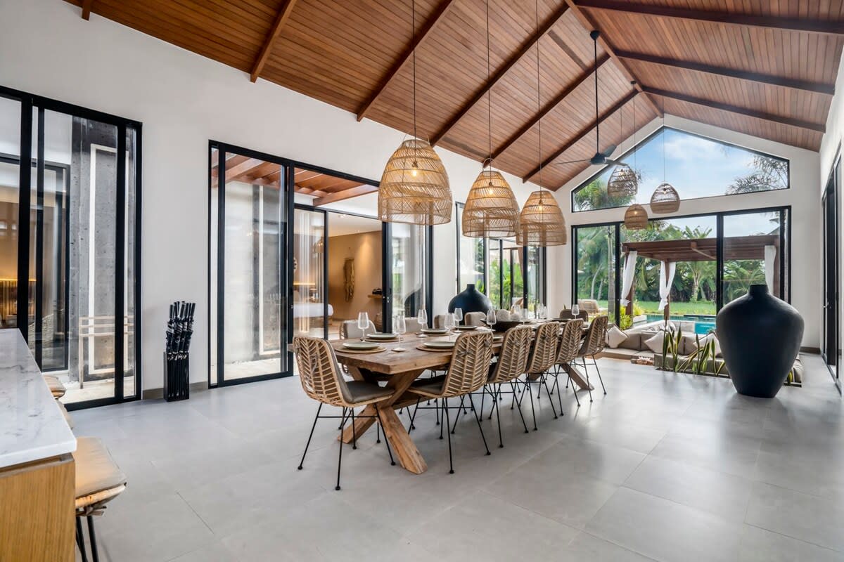 Courtyard Villa Kara · 6BR · Ubud — 6BR Villa Rental in Ubud — image 10