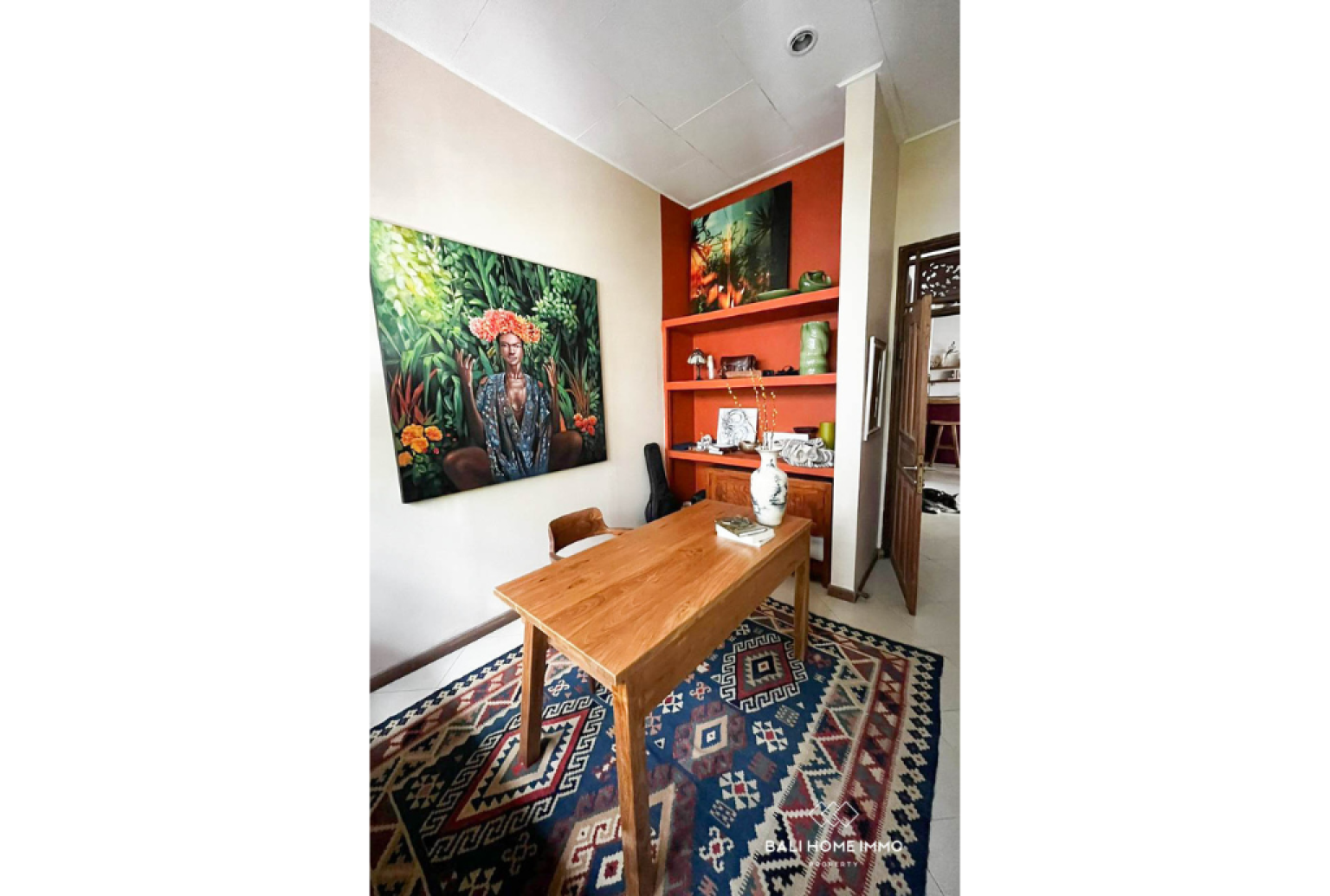 Traditional Balinese-Style House 2 Bedrooms + 1 Office For Rent In Umalas — image 4
