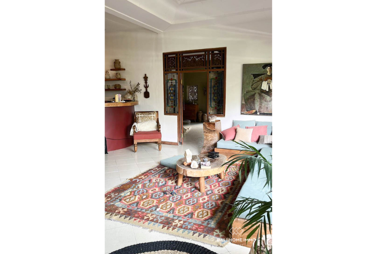 Traditional Balinese-Style House 2 Bedrooms + 1 Office For Rent In Umalas — image 1