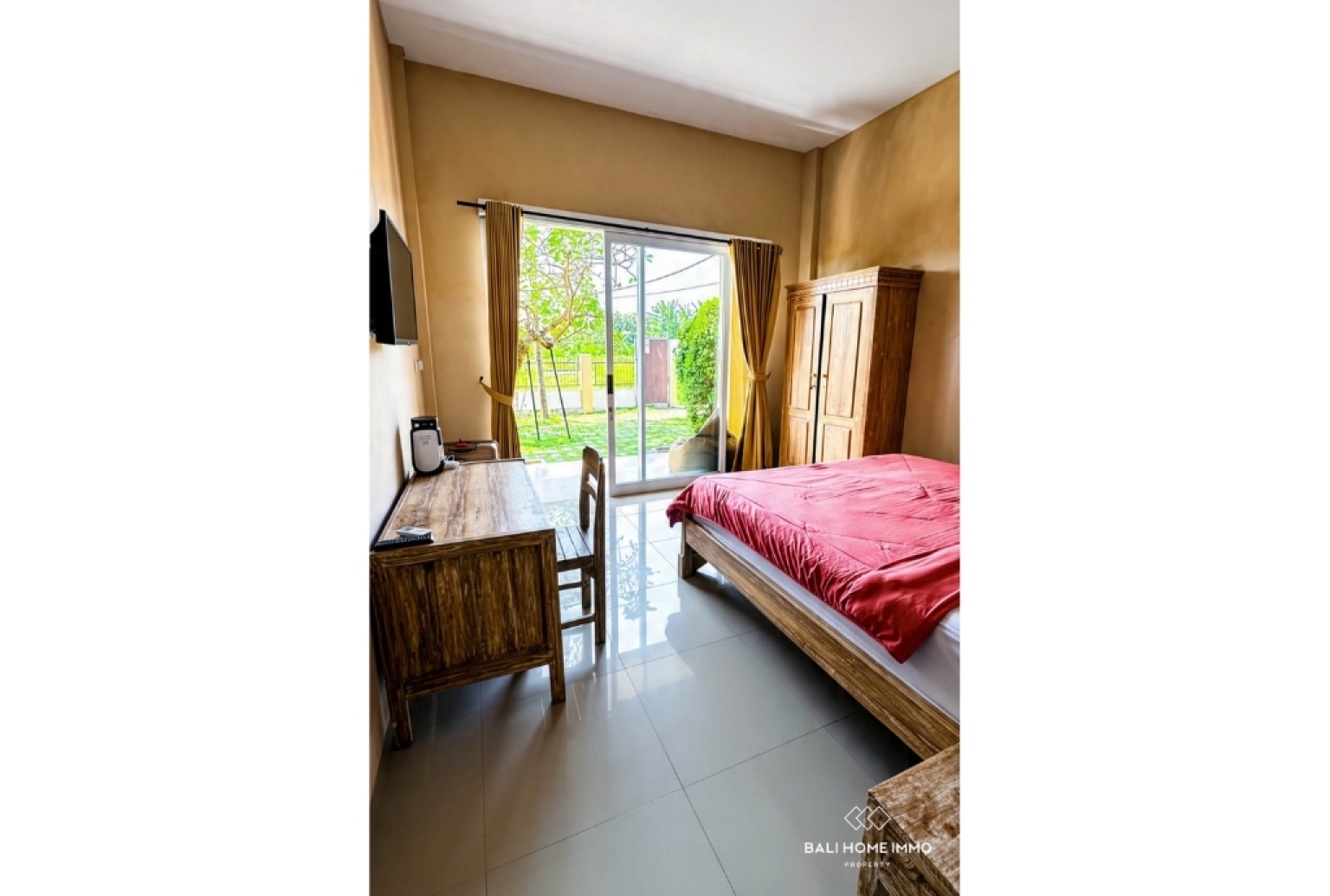 Tropical 2 bedroom Villa & 6 Bedroom Guest House for rent in Canggu — image 6