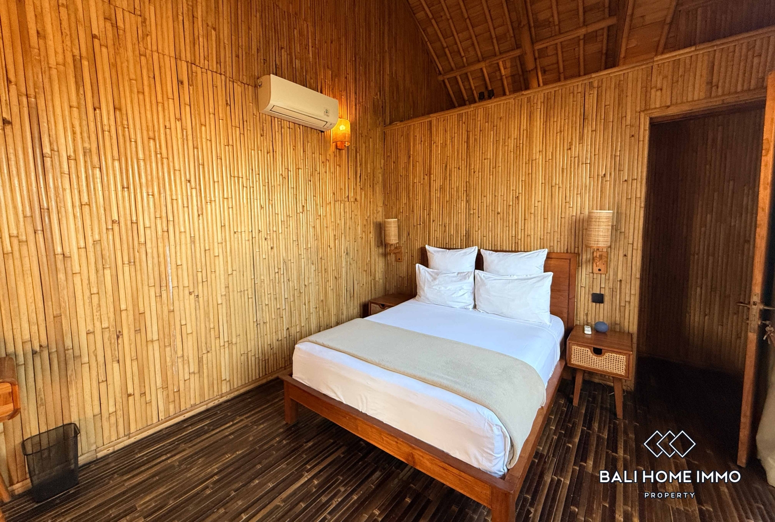 Unique Bamboo Style 6 Bedroom Villa For Rent in Legian — image 10