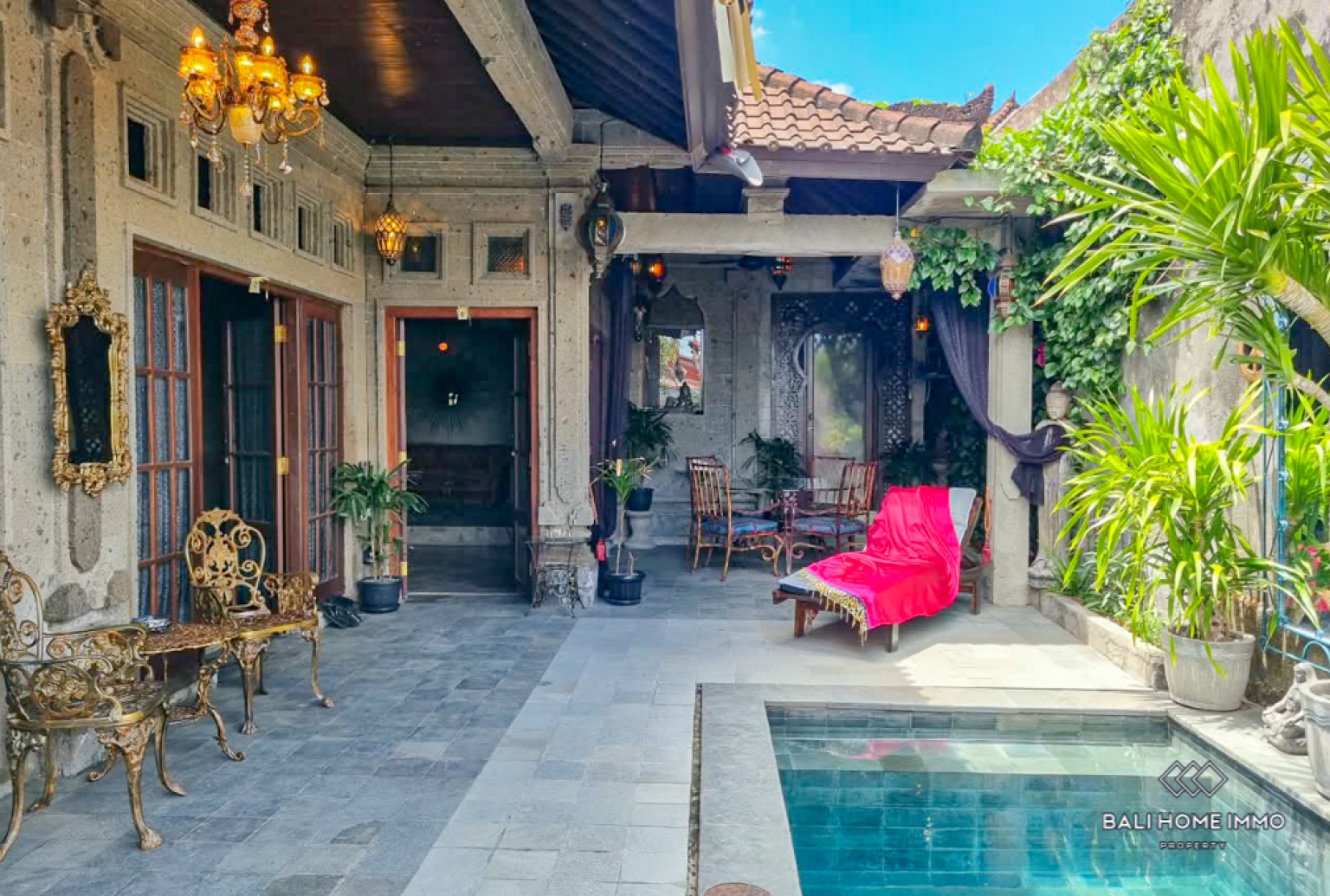 Unique Design 2 Bedroom Villa for Yearly Rental in Bali Kerobokan — image 1
