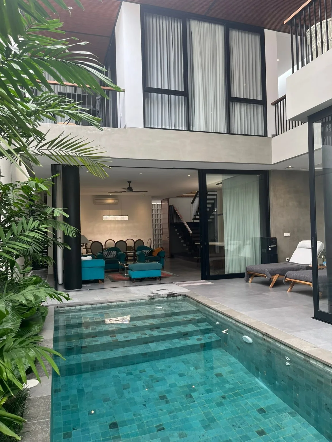 Spacious 4-Bedroom Wooden Villa with Private Pool for Long-Term Rent in Kerobokan — image 18