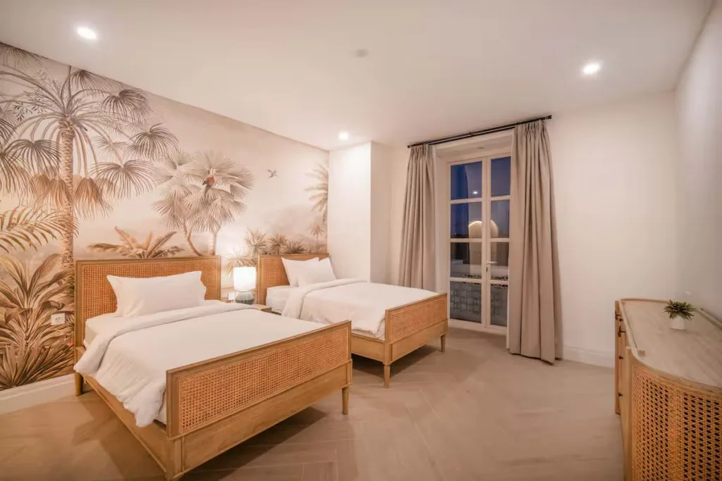 3-Bedroom Villa with Rice Field Views in Berawa, Canggu — image 2
