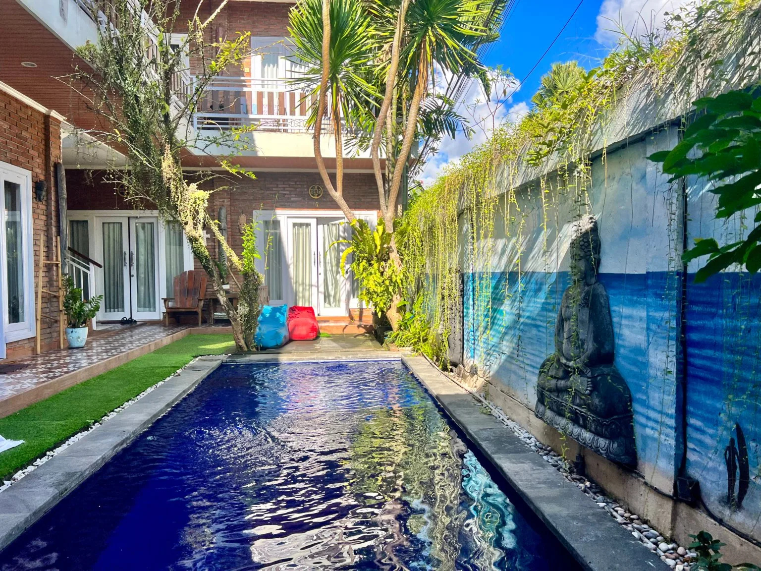 6-Bedroom Villa with Joglo Buildings for Long-Term Rent in Tumbak Bayuh — image 16