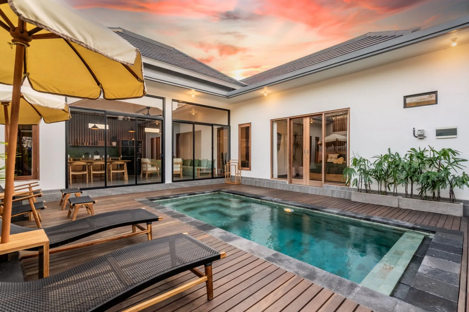 4-Bedroom Fully Furnished Villa for Yearly Rent in Tumbak Bayuh — image 12