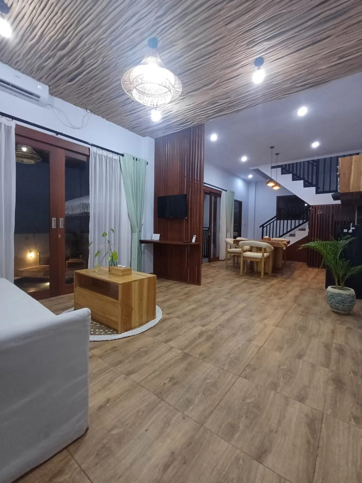 Scenic Kedungu in Tabanan offers an unnatural opportunity to rent a 2-bedroom villa — image 8