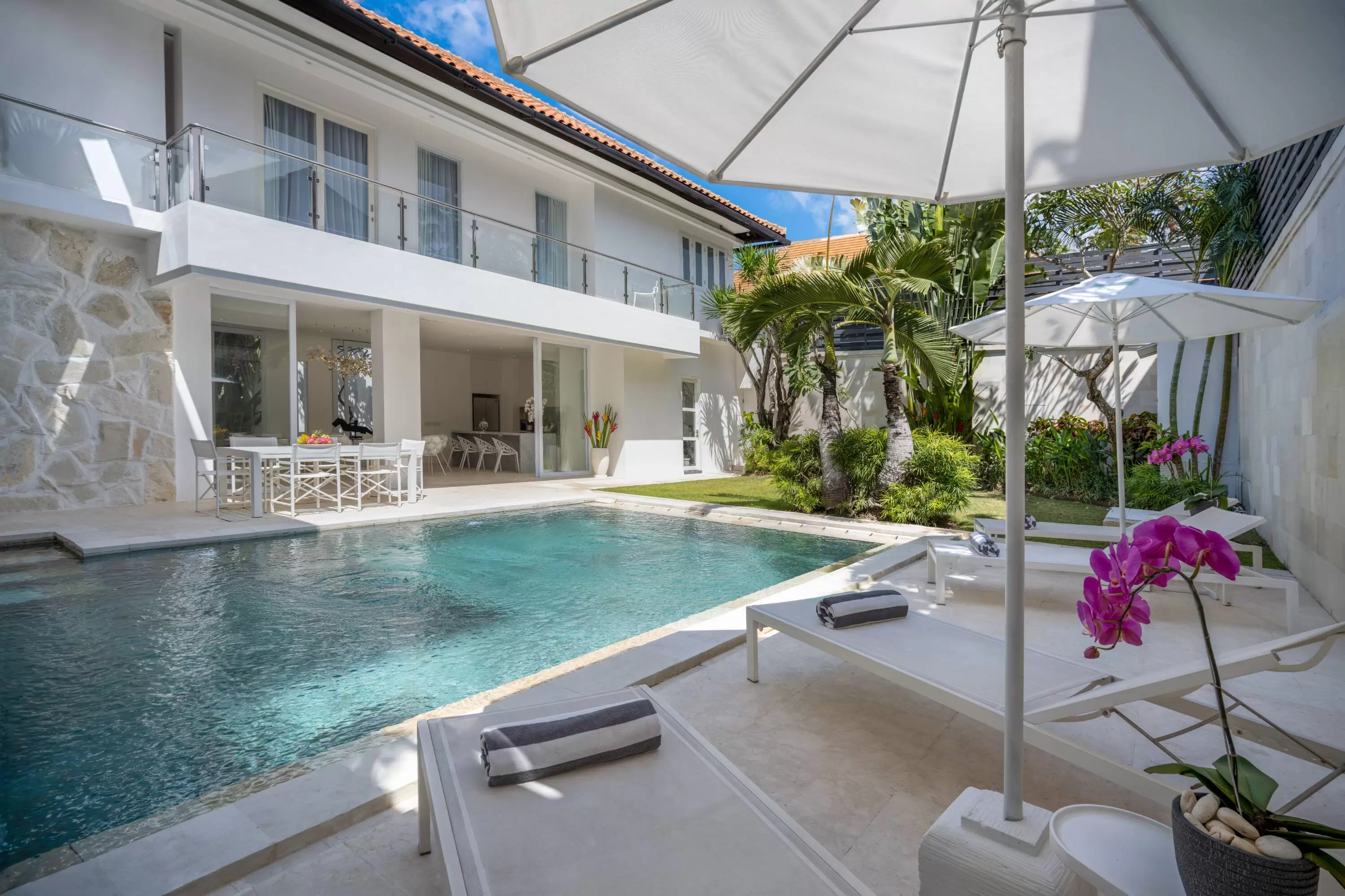 Book Villa Manis Cantik Bali: 4 Bedroom Luxury Villa in Seminyak — image 4