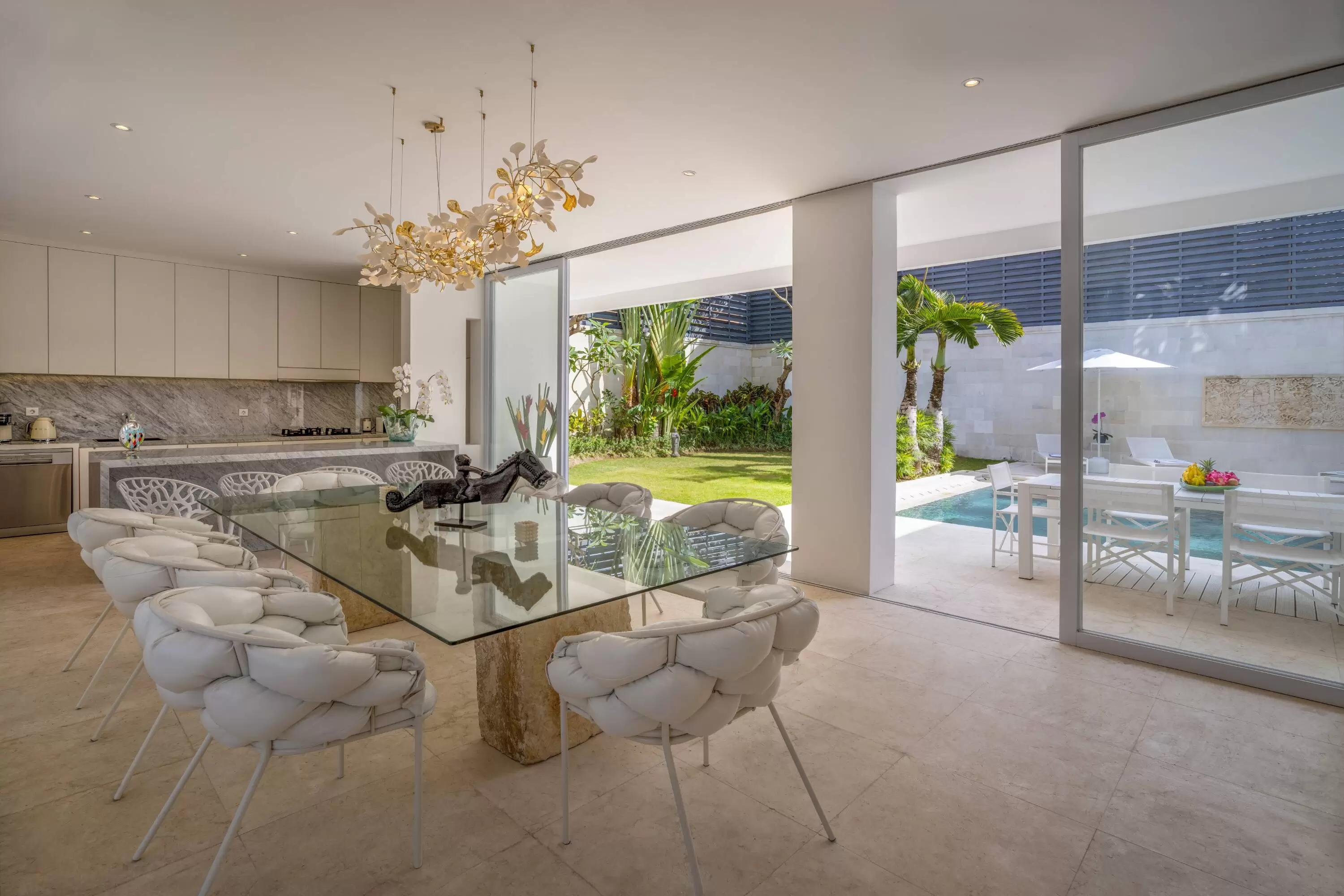 Book Villa Manis Cantik Bali: 4 Bedroom Luxury Villa in Seminyak — image 8