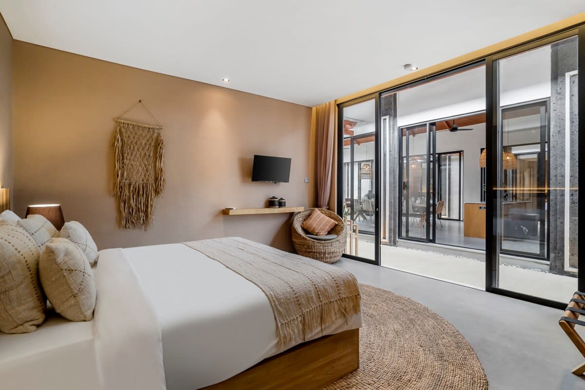 Courtyard Villa Kara · 6BR · Ubud — 6BR Villa Rental in Ubud — image 11