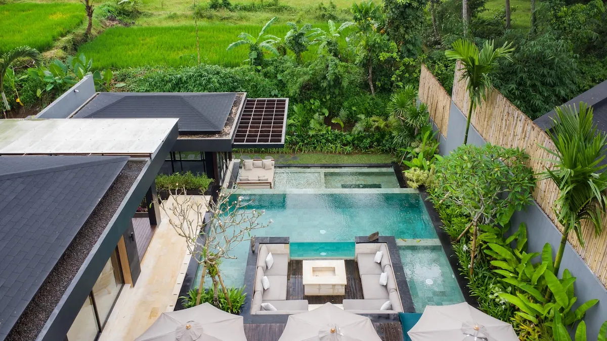 9 BR Tropical-Modern Pool Estate Ubud — 9BR Estate Rental in Ubud — image 4