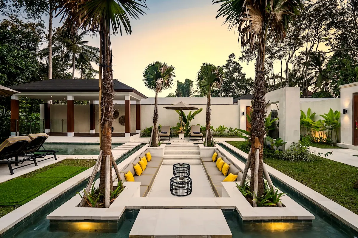 10 BR Tropical Garden Pool Estate Ubud — 10BR Estate Rental in Ubud — image 3