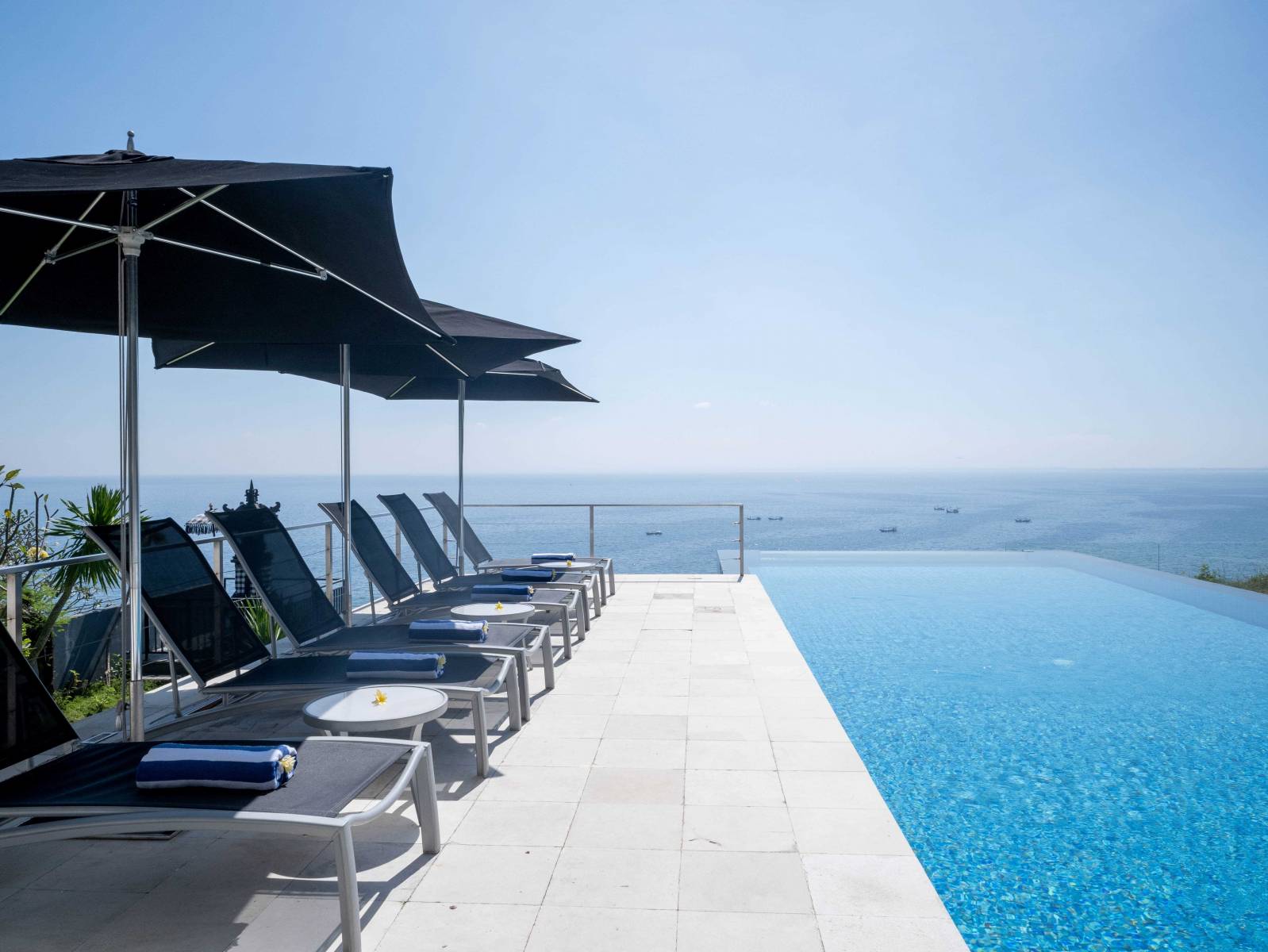 Luxury Villa at Suluban Cliff Uluwatu — image 1