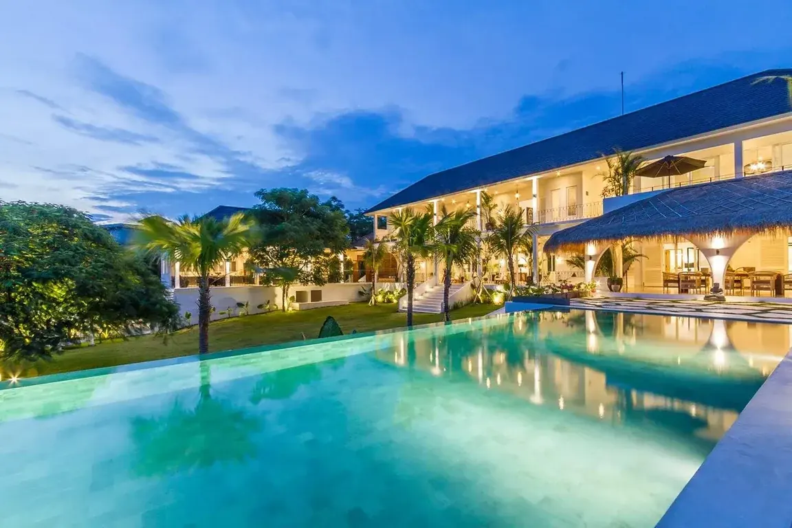 5 BR Ocean-View Infinity-Pool Villa Uluwatu — 5BR Villa Rental in Uluwatu