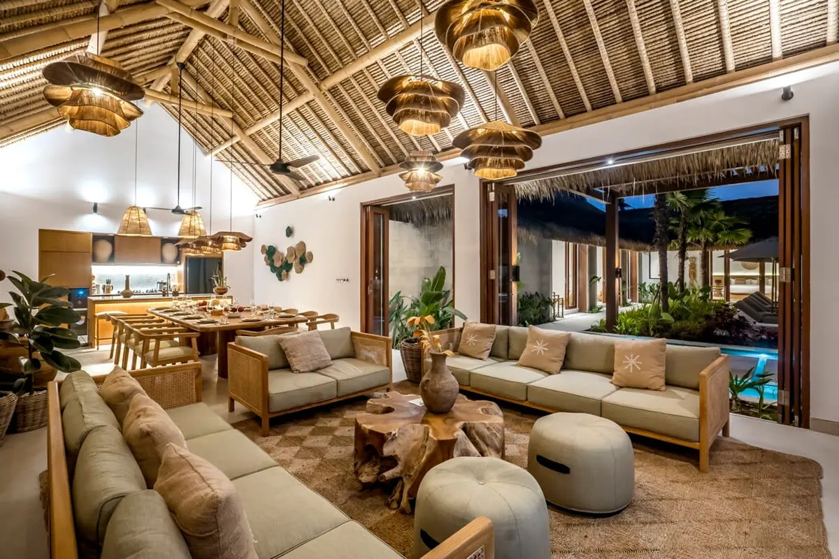 6 BR Thatched Tropical-Modern Villa Ubud — 6BR Villa Rental in Ubud — image 11
