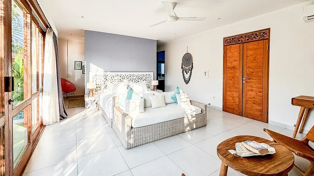 4 BR Private Villa Tabanan — 4BR Villa Rental in Tabanan — image 5