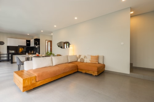 2BR Chic Berawa Villa | Pool & Bathtub, Near Cafés in Canggu, Bali — image 18
