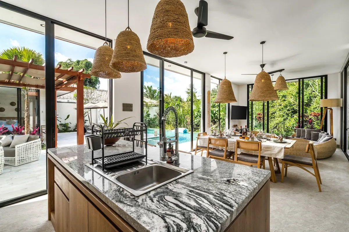 3 BR Tropical Garden Pavilion Retreat Ubud — 3BR Villa Rental in Ubud — image 6