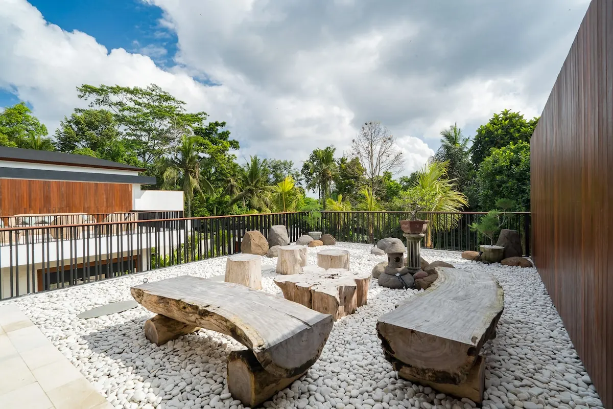 6 BR Tropical-Modern Infinity-Pool Villa Ubud — 6BR Villa Rental in Ubud — image 3