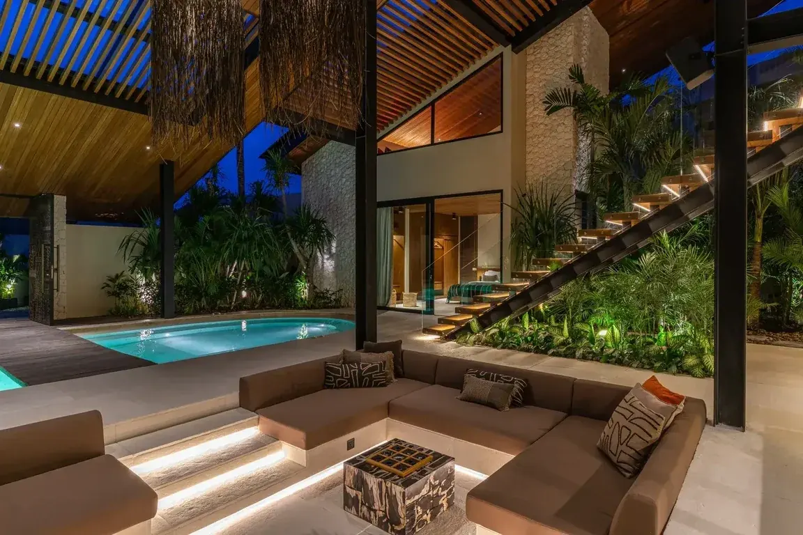 6 BR Modern Cinema Villa Canggu — 6BR Villa Rental in Canggu — image 13