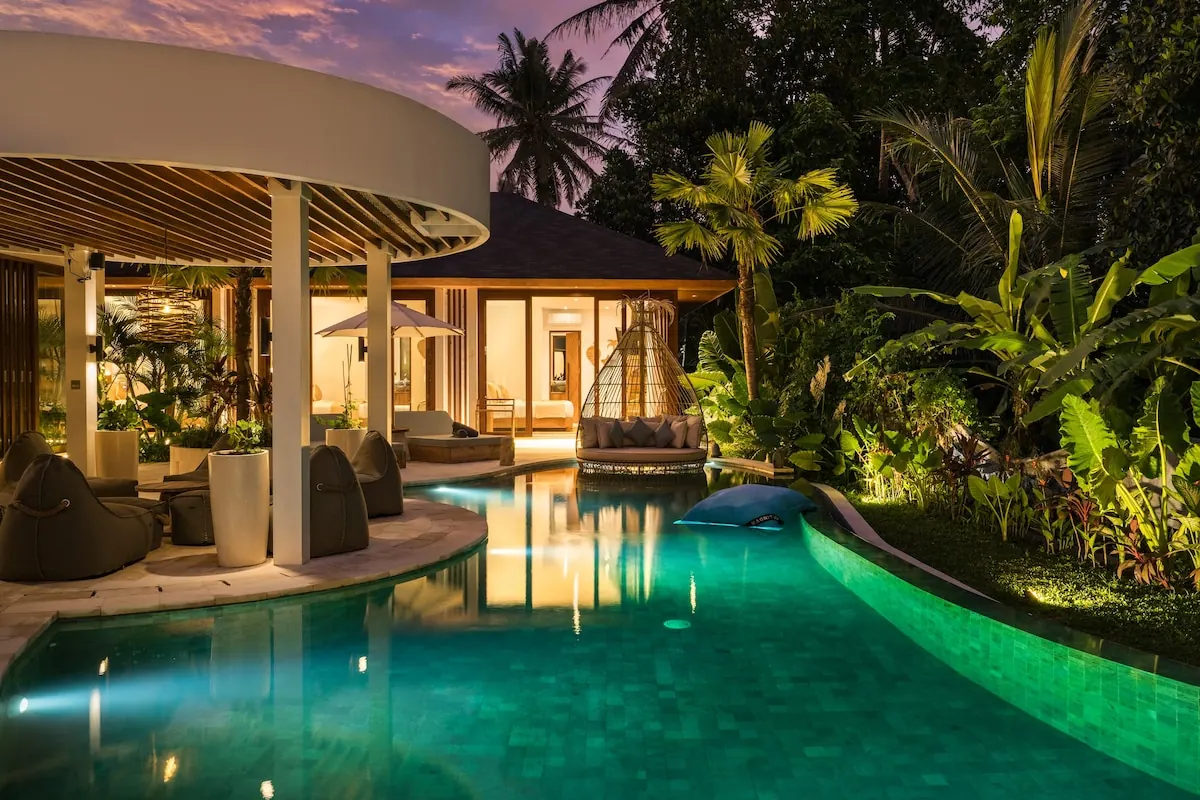6 BR Tropical Garden Pavilion Villa Ubud — 6BR Villa Rental in Ubud — image 12