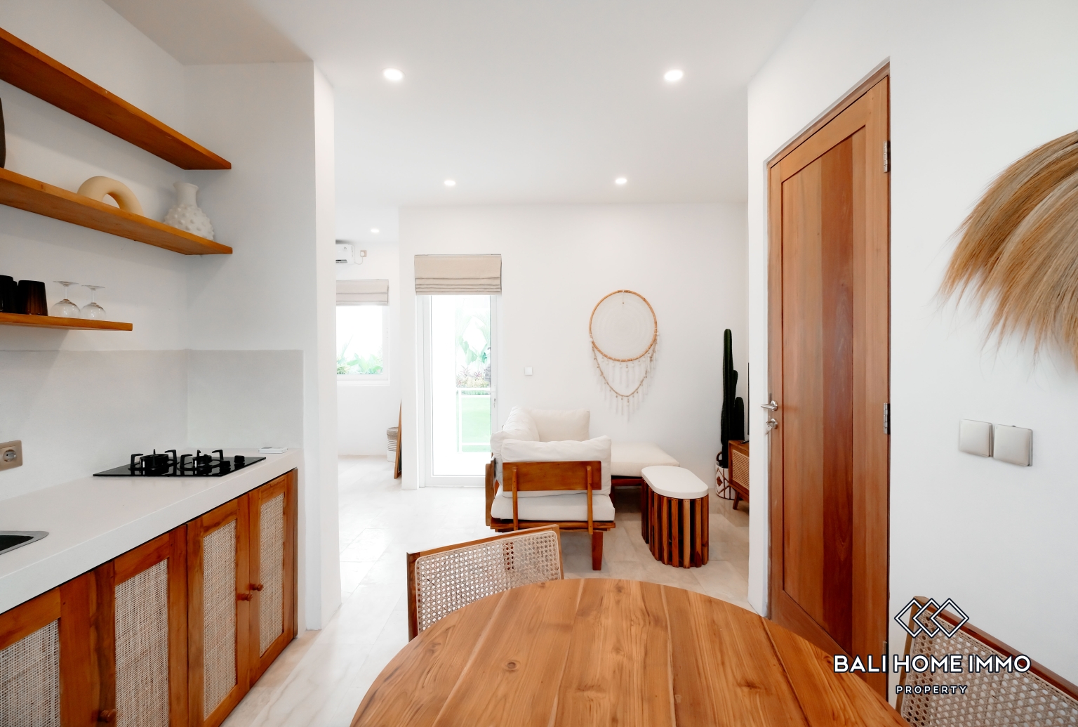 1 Bedroom Apartment For Rent in Canggu Batu Bolong — image 5