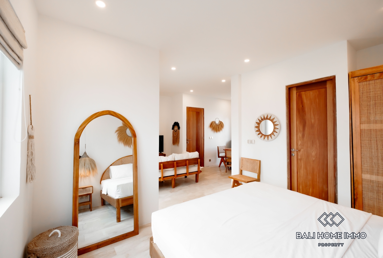 1 Bedroom Apartment For Rent in Canggu Batu Bolong — image 10