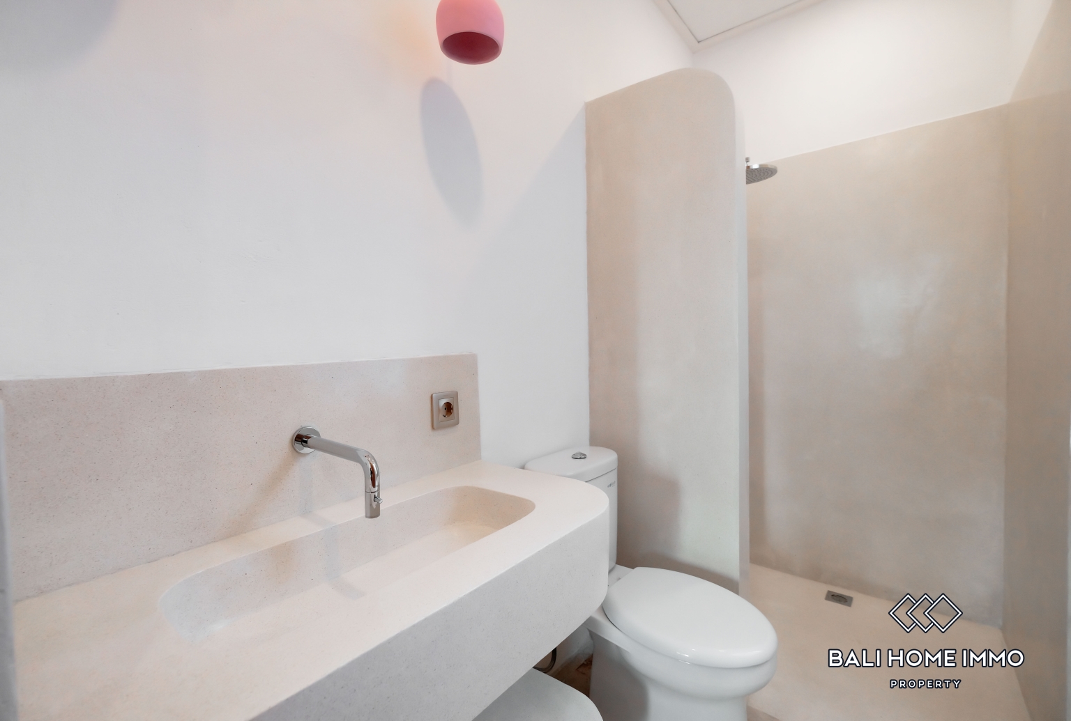 1 Bedroom Apartment For Rent in Canggu Batu Bolong — image 11