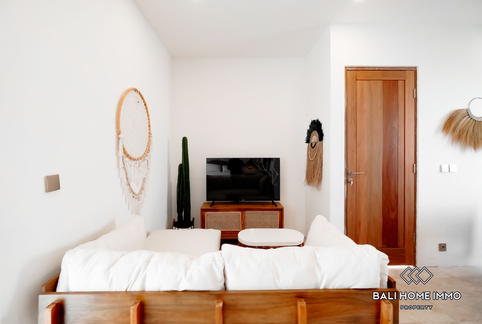 1 Bedroom Apartment For Rent in Canggu Batu Bolong — image 2