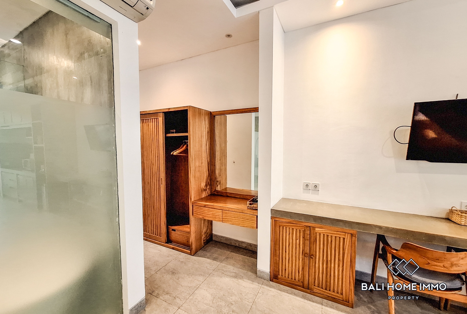1 Bedroom Apartment for Rent in Seminyak Residential Side — image 5