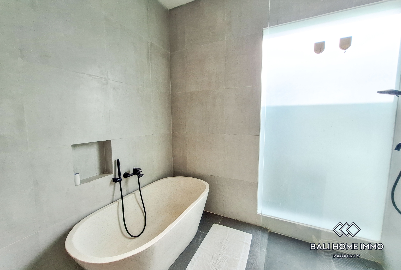 1 Bedroom Villa for Rent in Seminyak Residential Side — image 8