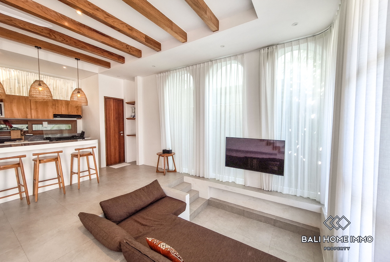 1 Bedroom Villa for Rent in Seminyak Residential Side — image 2
