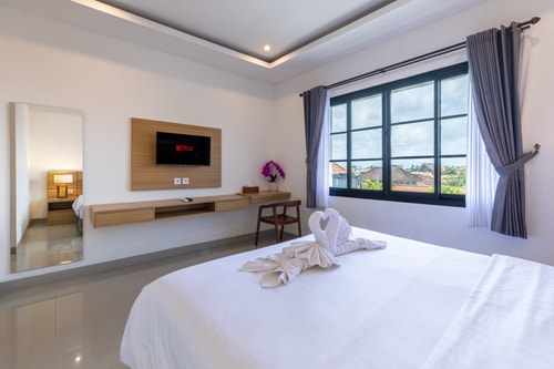 1BR Luxe Canggu Apart | Jalan Kaki ke Butterman & Pantai - Canggu, Bali — image 1