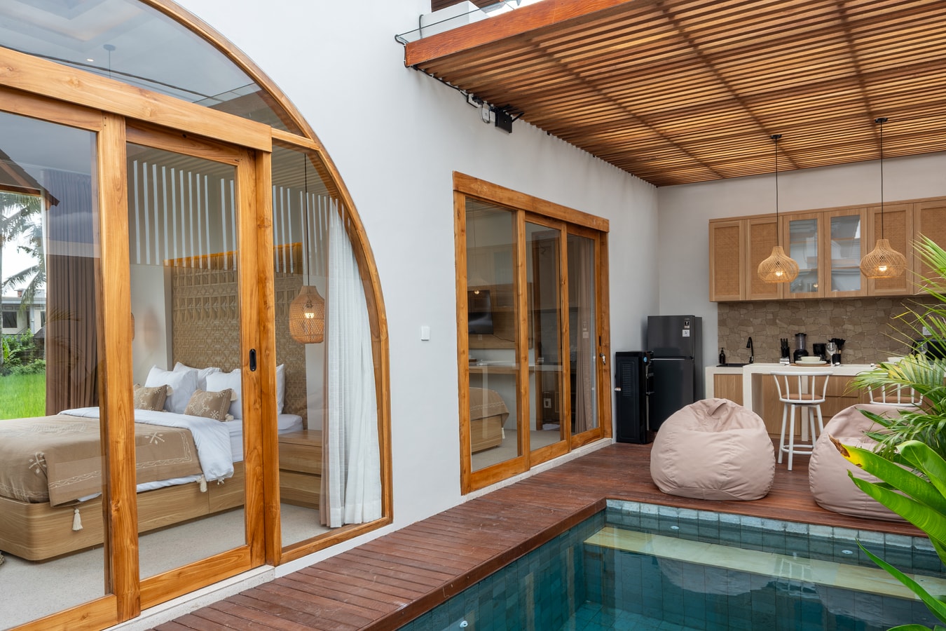 Ubud 2BR Luxe Rice Field Views Villa | Bathtub in Ubud, Bali — image 13