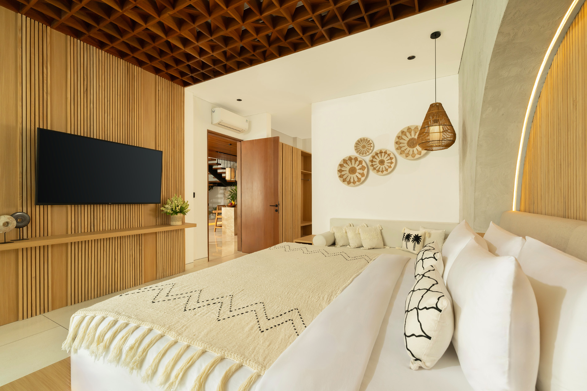 Fenta Villa Canggu | Luxury 3-Bedroom Villa with Pool — image 11
