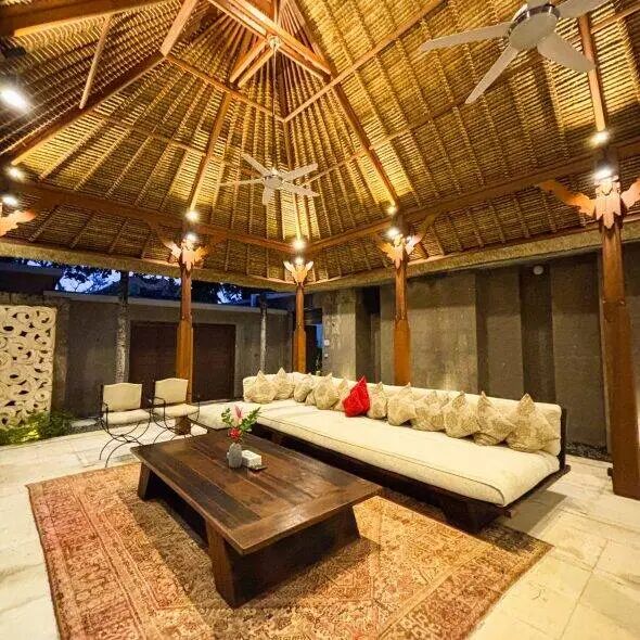 Lataliana - Villa La 7BR — 7BR Villa Rental in Seminyak — image 5